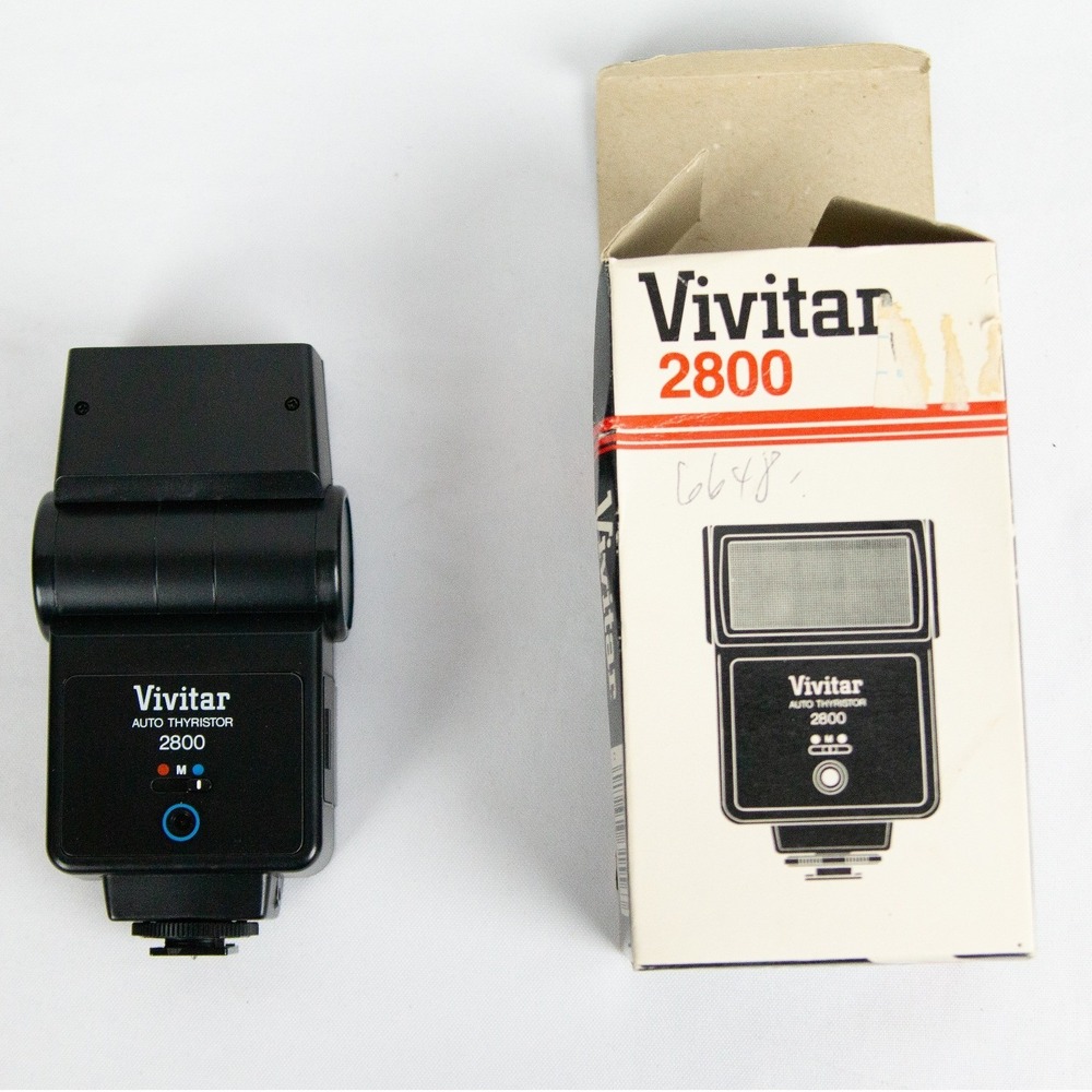 Vivitar 2800 Auto Thyristor Electronic Flash with Tilt Head and Box